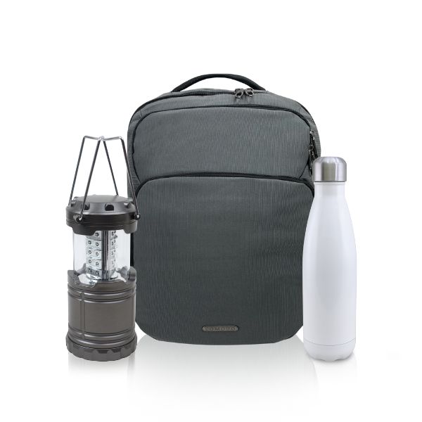 סט הכולל: 
תיק גב אופנתי COMODO רב תאים +
פנס עששית גדול עם תאורה עוצמתית +
בקבוק נירוסטה תרמי 500ML. 